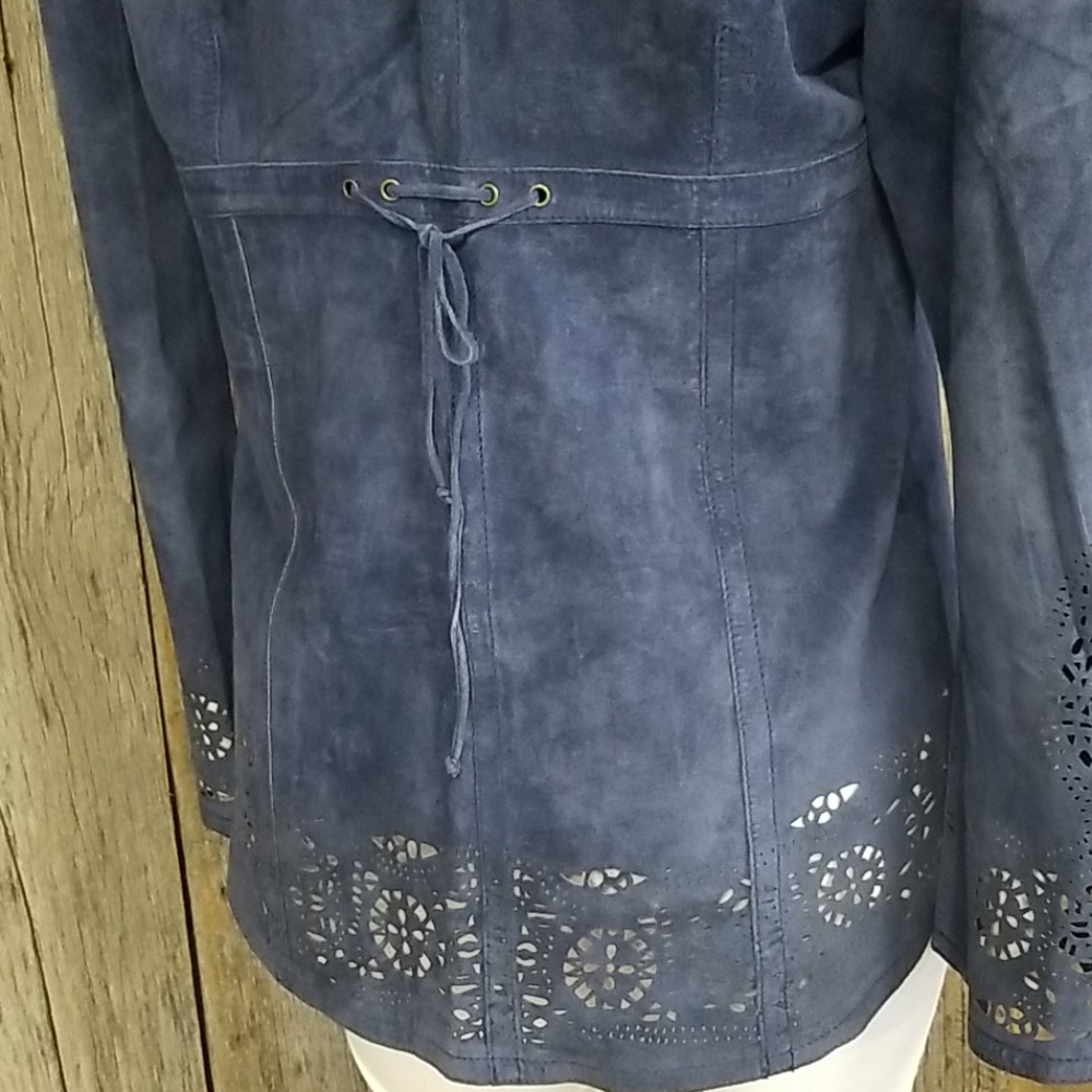 MiFRESIA LAZER CUT DESIGN SUEDE JACKET! - Picture 8 of 10
